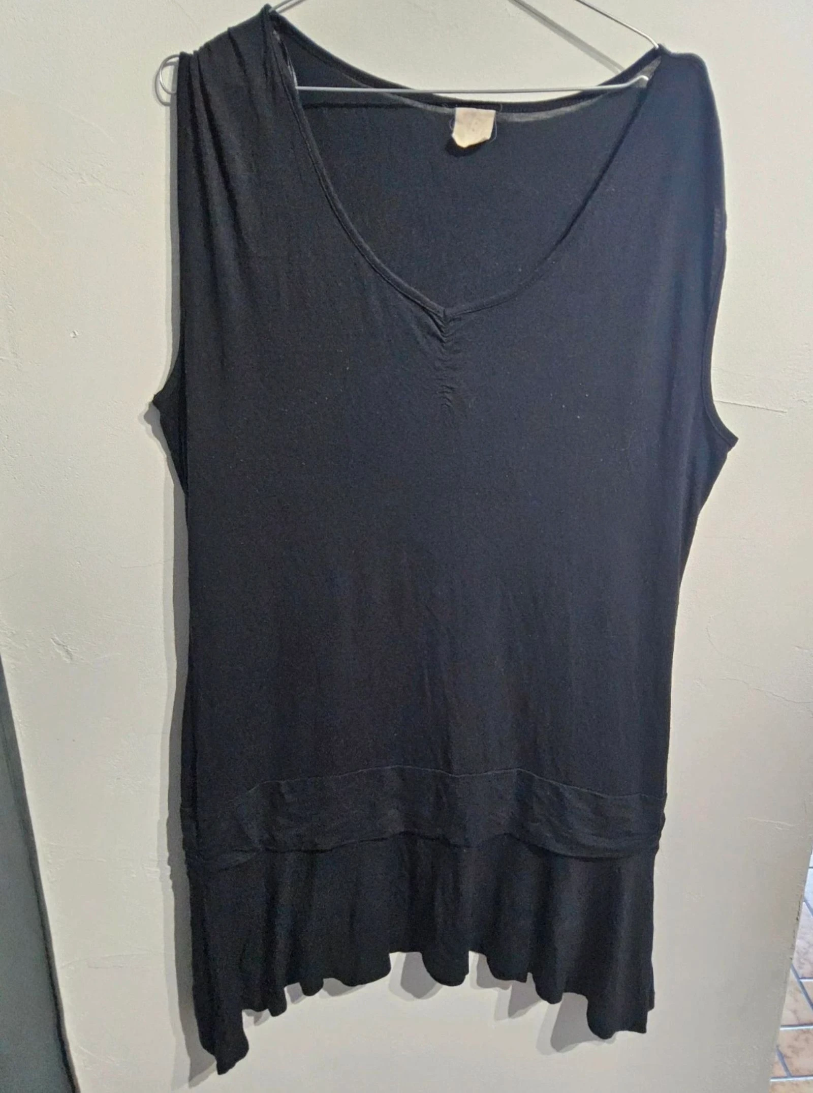 Robe noir long, simple et élégant ✨